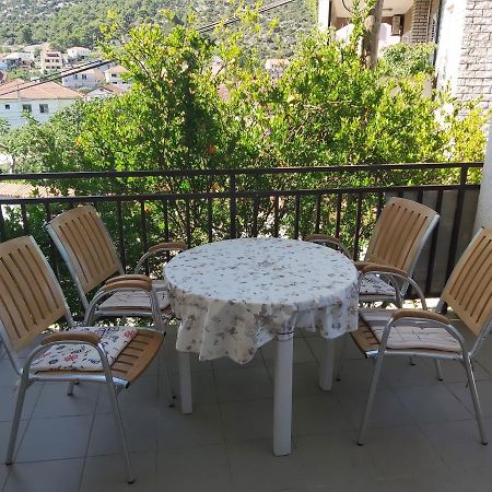 Apartments Iva I Marko Marina Exterior photo